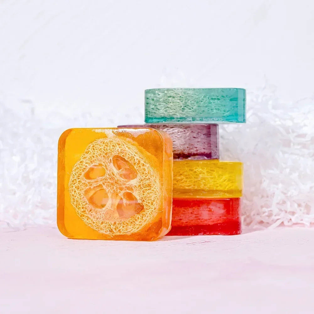 Handmade Soap Bar with Loofah – 3.53oz (100g) Essential Oil Bath Bar, Exfoliating & Nourishing Cleanser