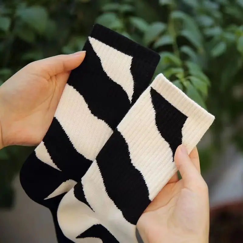 4 Pairs Of Soft Socks for Men & Women - Comfortable, Versatile, Athletic Fit for Running & Fitness