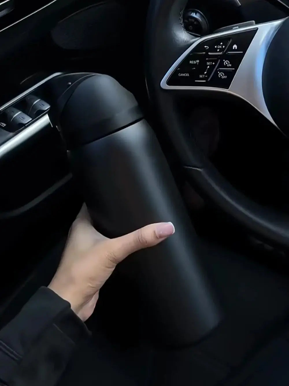 32 oz Black Stainless Steel Insulated Water Bottle with Straw Lid | Vacuum Insulated Sports Flask