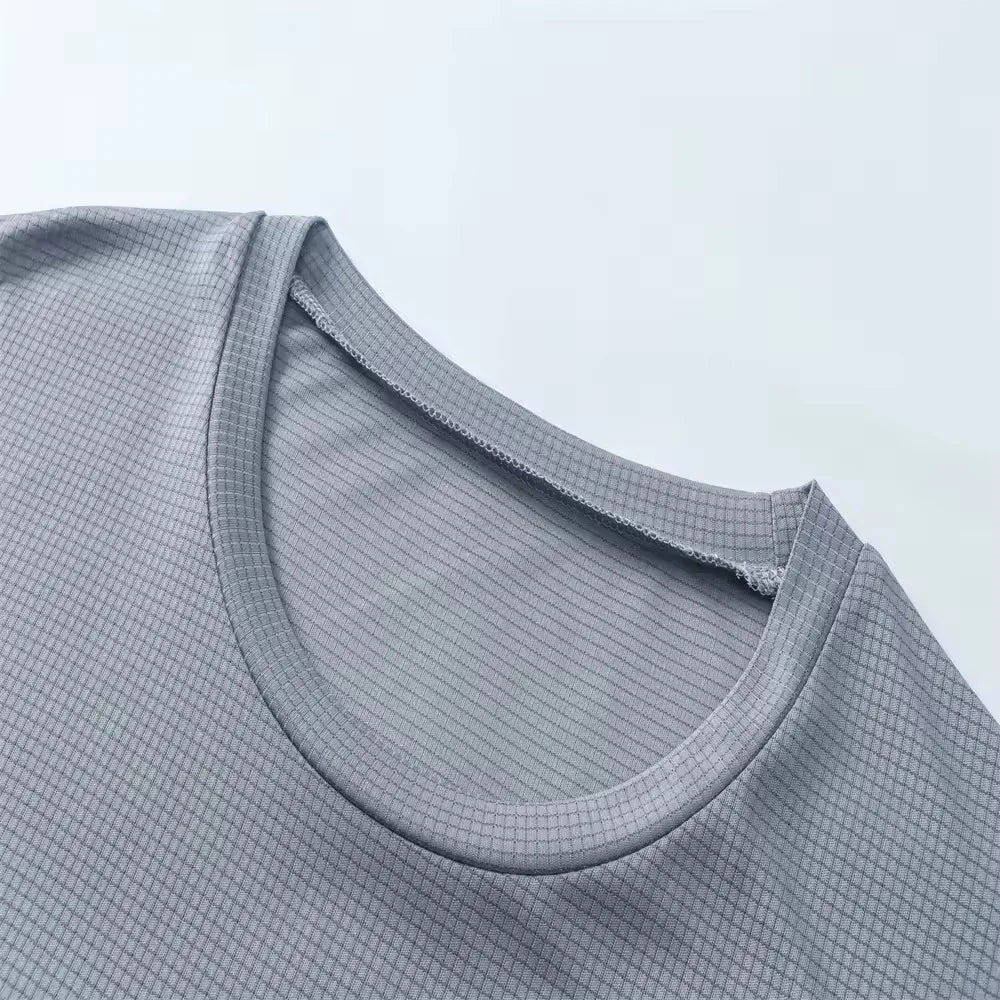 Men’s Gym T-Shirt Quick Dry Short Sleeve Sports Shirt – Bodybuilding, Running, Workout, Football Training Tee