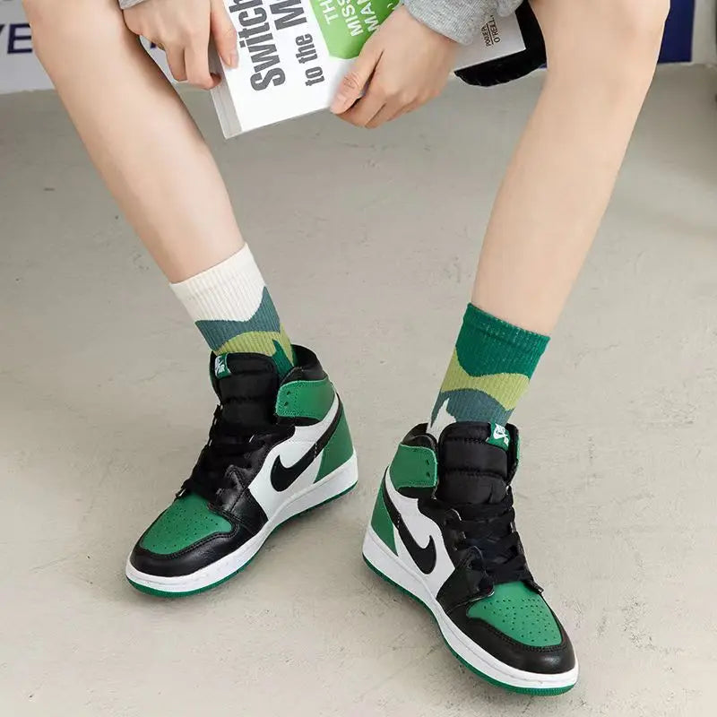 4 Pairs Of Soft Socks for Men & Women - Comfortable, Versatile, Athletic Fit for Running & Fitness