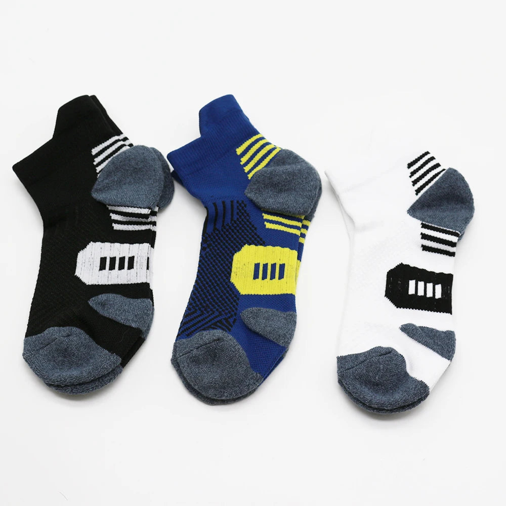 3 Pairs Non-Slip Sports Socks – Professional Quick-Dry Athletic Ankle Socks, Towel Cushion for Running, Training & Gym – Men & Women